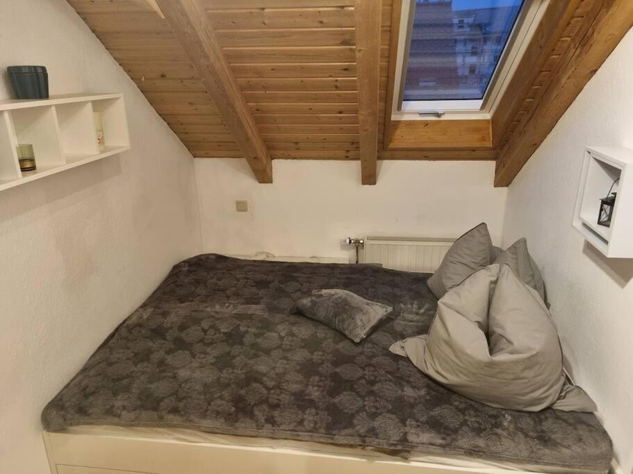 Gemuetliche Dachgeschosswohnung Erfurt Exteriör bild